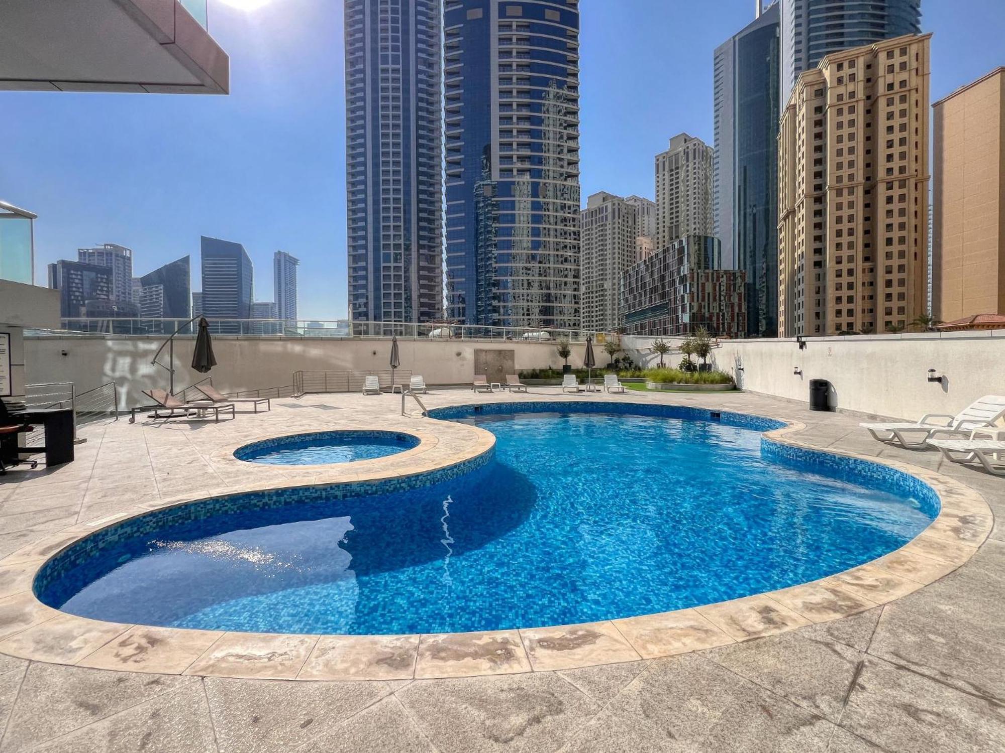 Lovely Unit With Marina View Villa Dubái Exterior foto